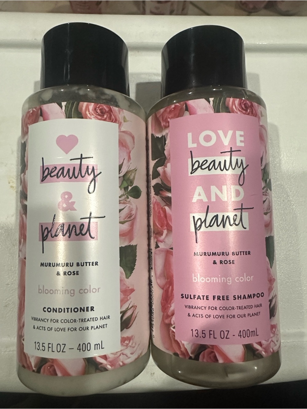 Love, beauty & Planet Murumuru Butter & Rose Shampoo and Conditioner - P